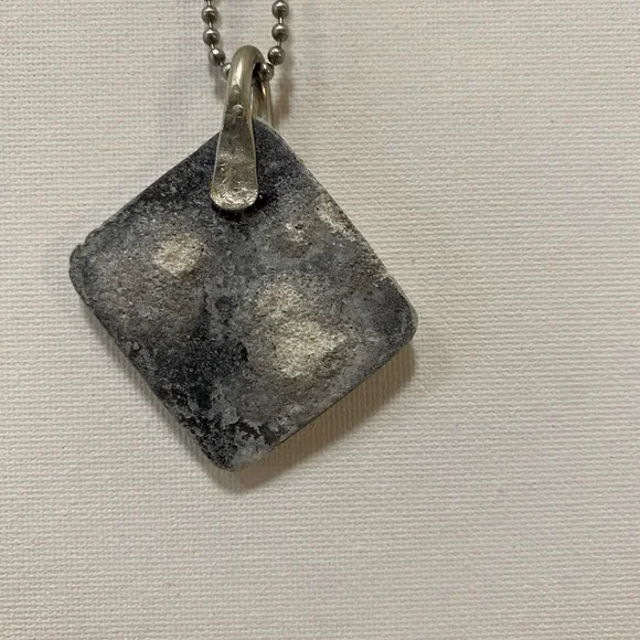 New Art Handmade concrete and stainless steel pendant necklace Minimalist unisex - Picture 4 of 5